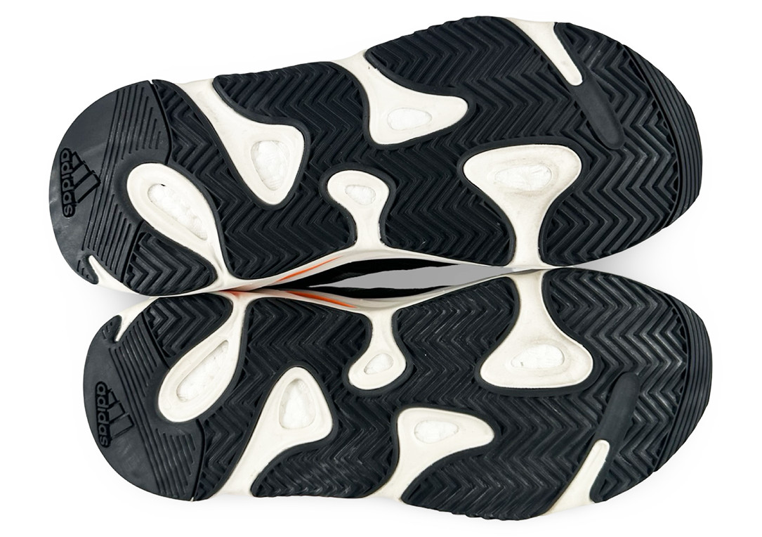 Size 11 - adidas Yeezy Boost 700 Wave Runner B75571 Pre-Owned thumbnail 2