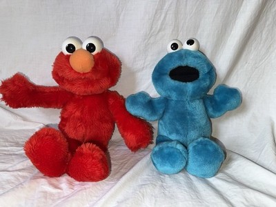 Sesame Street Tyco 1996 Tickle Me Pals Elmo And Cookie Monster Talking Plush