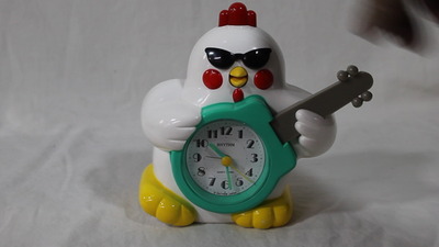 Vintage Rhythm Speak-up Talking Rock'n Roll Chicken Alarm Clock