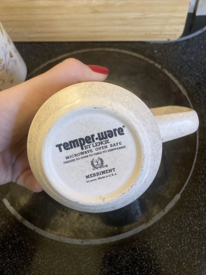 Lenox Temper-Ware 1970s Vintage Tea Cups Merriment Floral Pattern - Image 4 of 4