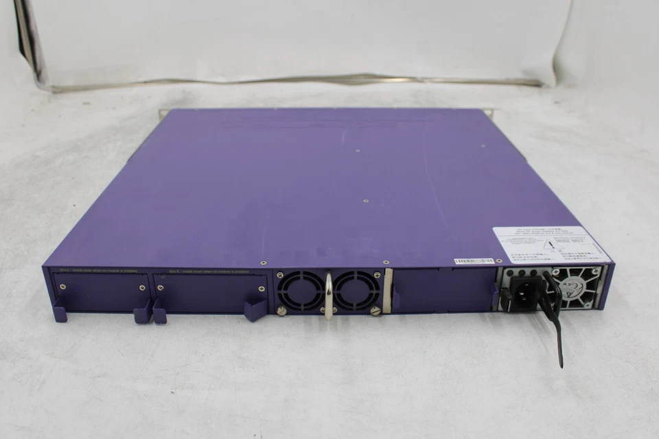 Conmutador de red PoE Gigabit de 24 puertos Extreme Networks Summit X460-24p Foto 2 de 3