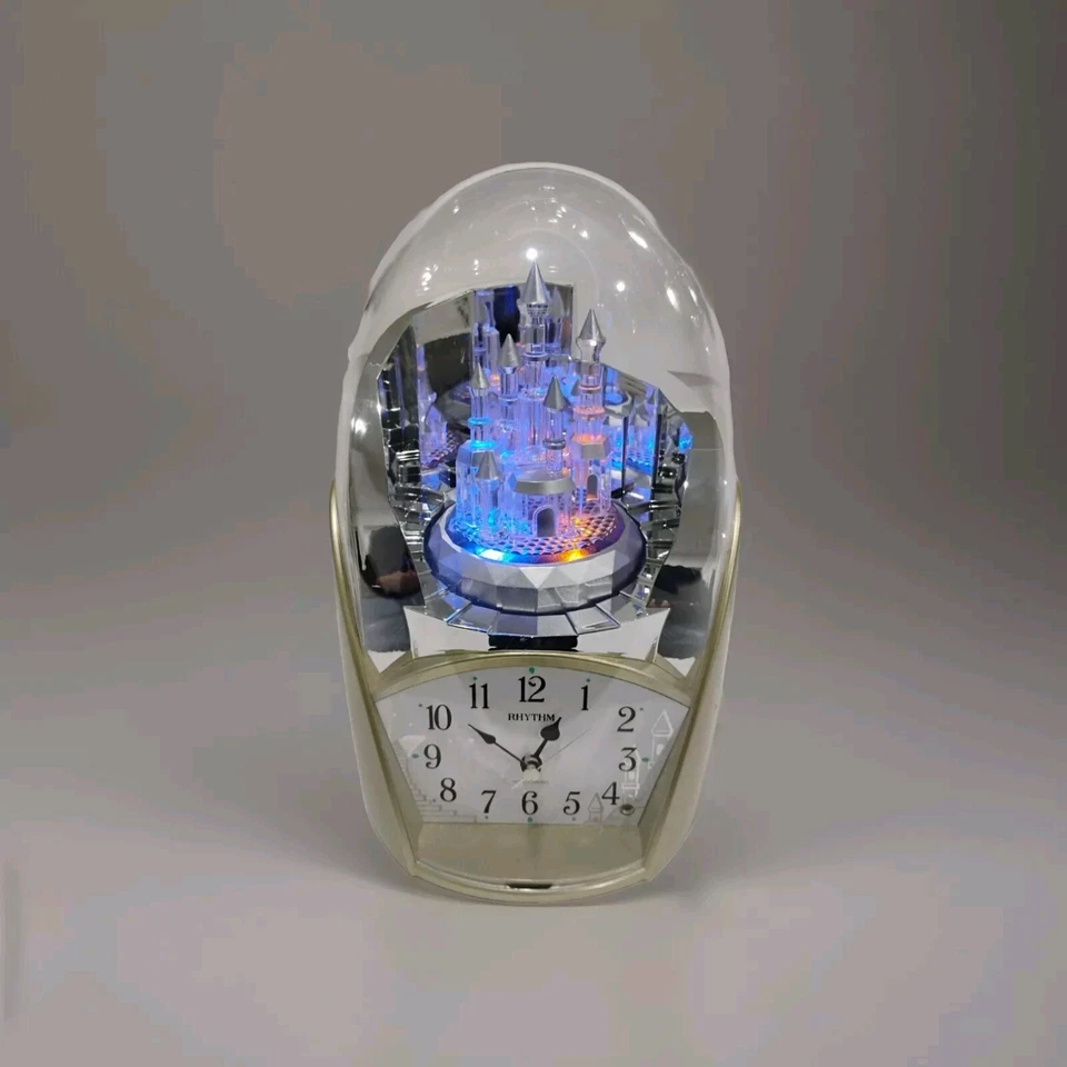 Rhythm Twilight Castle Movimiento Musical Luces LED Reloj de Abrigo 4RH773WU19 Foto 4 de 4