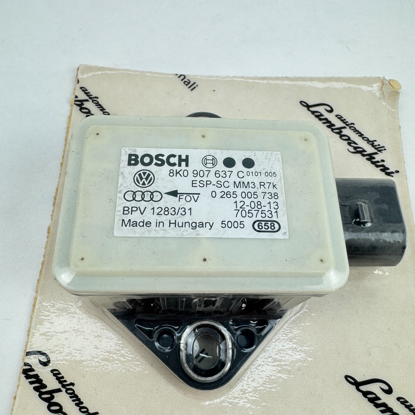 NEW OEM 2012 -2017 Lamborghini Aventador YAW Rate Sensor Turn Rate 8K0907637C