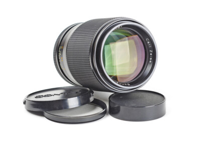 Carl Zeiss Sonnar Red T* 2.8/135mm f/2.8 mount Contax / Yashica No