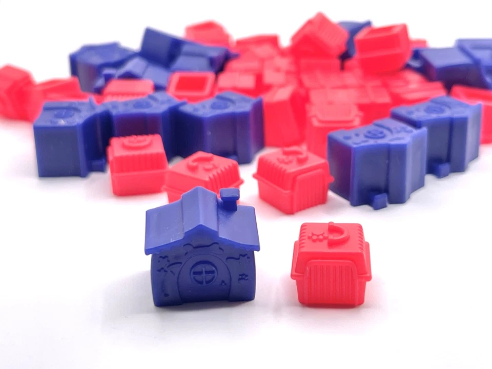 Monopoly Littlest Pet Shop Juego de 12 casas para perros y 32 porta mascotas Foto 4 de 4