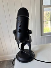 Blue Yeti Professional Multi-Pattern USB Con...
