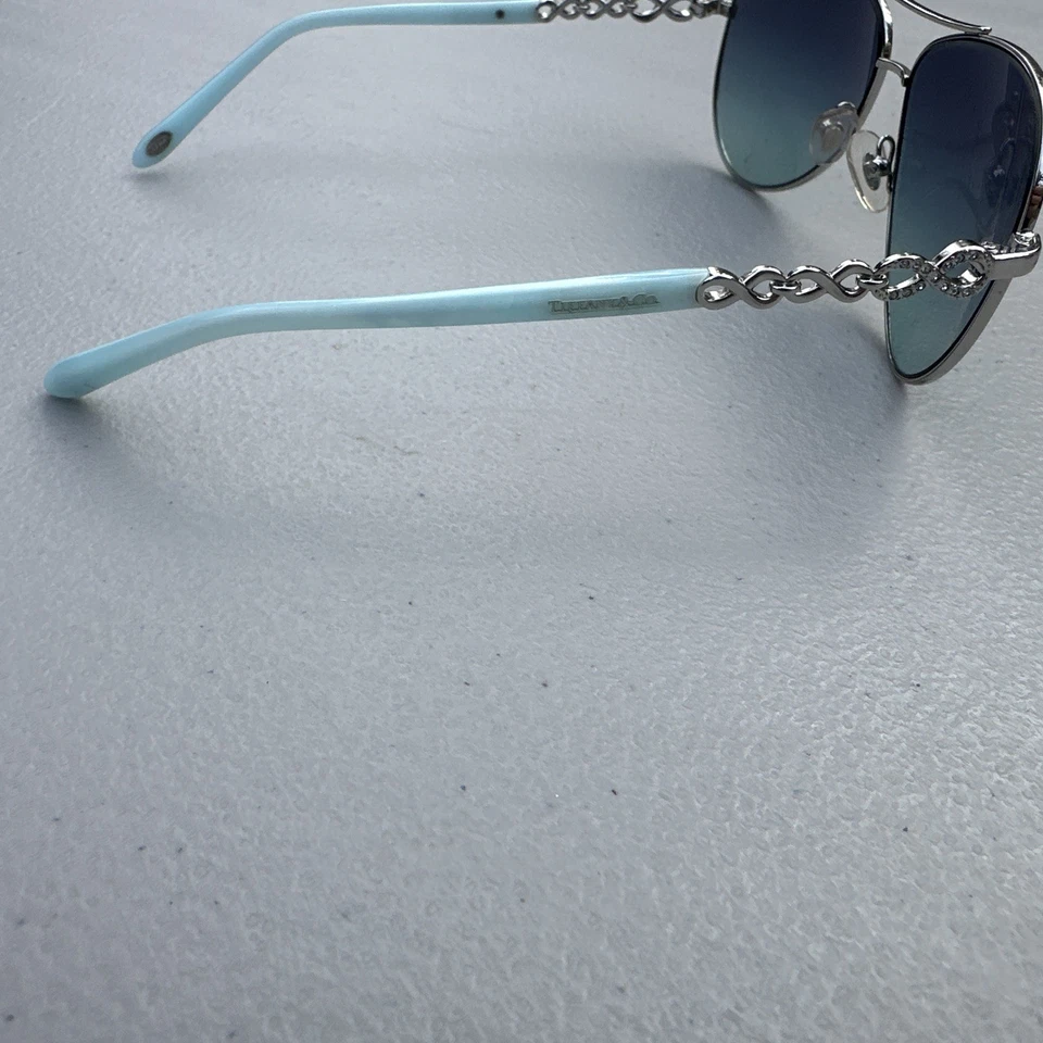 Auténticas gafas de sol Tiffany & Co. Infinity Silver Aviator TF 3049B 60019S Foto 4 de 4