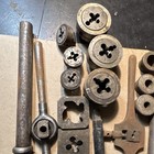 Collection of Vintage Hand-threading tools, Taps, die’s , and die handles (20) — photo 3