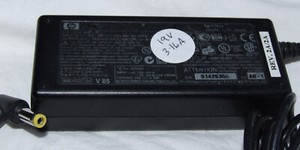 HP POWER LAPTOP LADEGERÄT AC ADAPTER - Model F1781A ultraslim - Output: 19V 3.16A