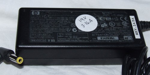 HP POWER LAPTOP LADEGERÄT AC ADAPTER - Model F1781A ultraslim - Output: 19V 3.16A