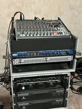 Behringer QX1832USB 18-Channel Mixing Console with gator case and behringer amps