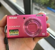 Nikon Coolpix S6200 16 MP Digital Camera 10x Optical w/battery SD Card PINK/RED