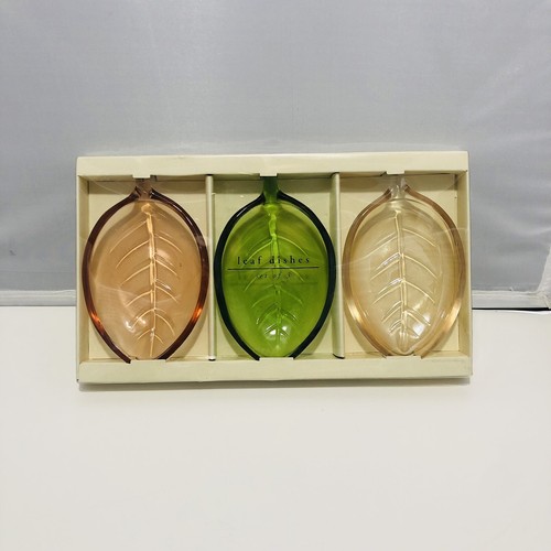 Pier One Imports New In The Box Three Piece Glass Leaf Serving Set