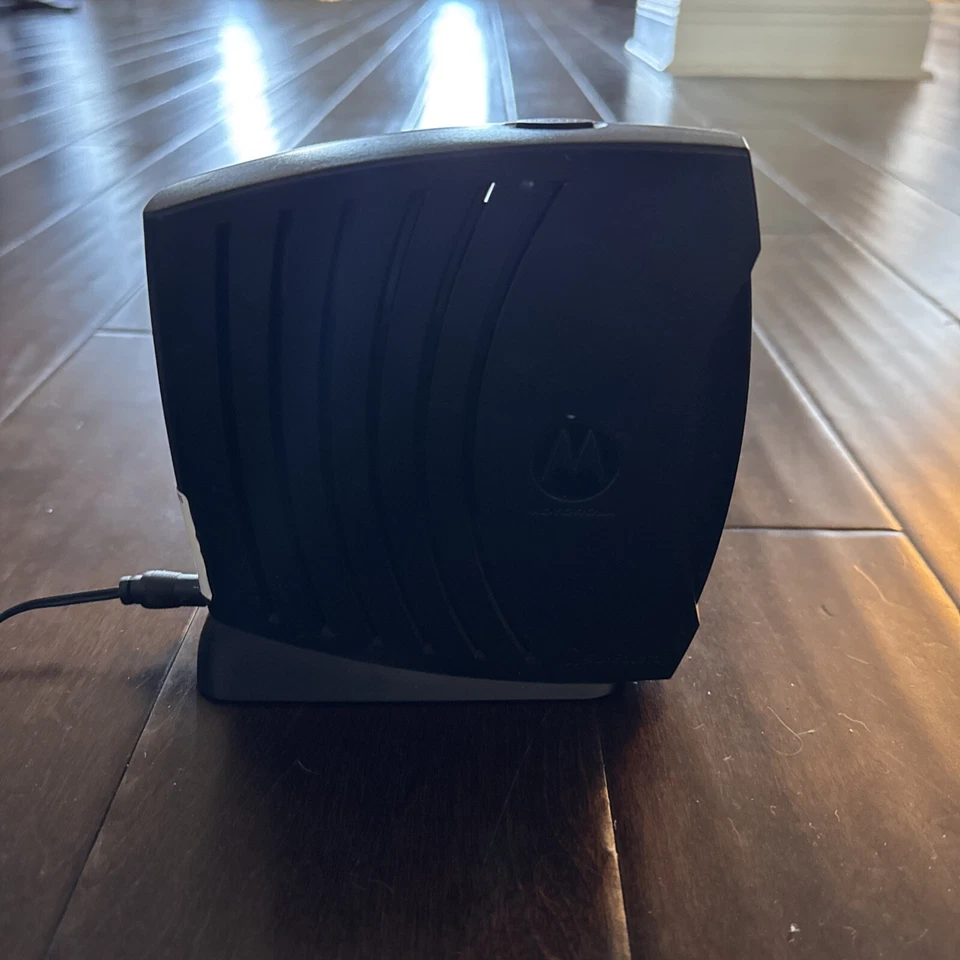 Motorola SB5120 SurfBoard Cable Modem - Working - Image 2 of 4