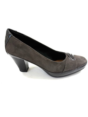 #ad Clarks Artisan Women#x27;s Pump Heel Dress Casual Shoes Size 8.5 Brown $ $27.00