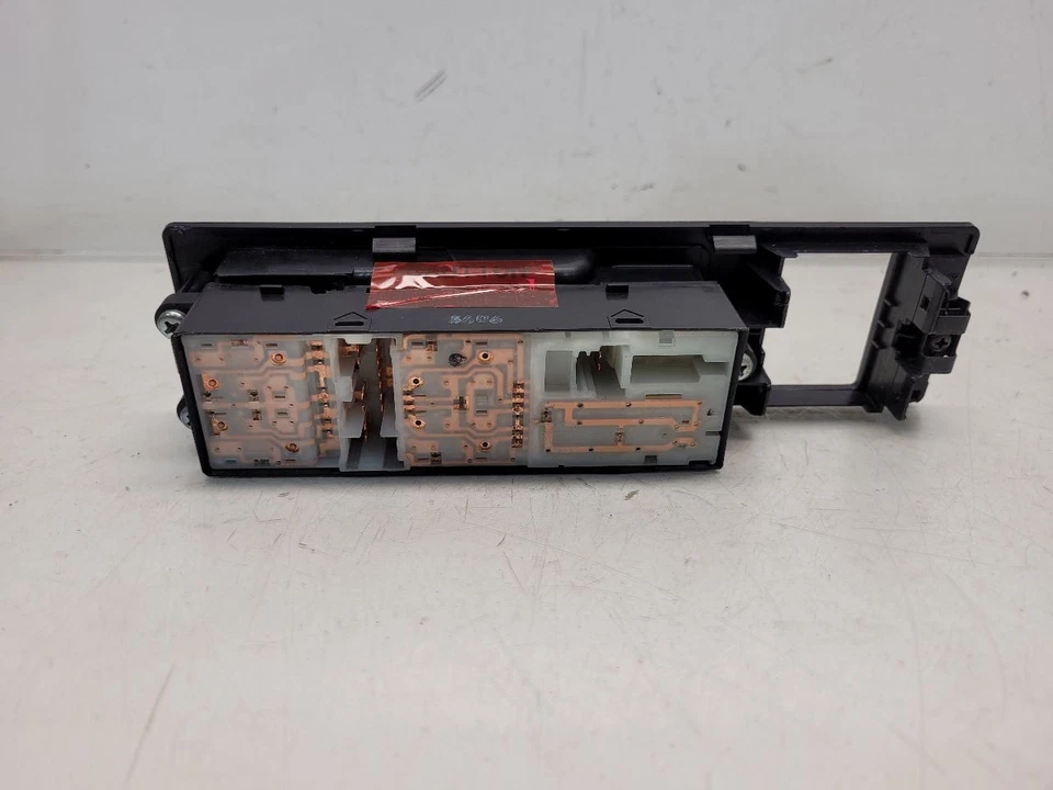 Interruptor de janela mestre dianteiro esquerdo motoristas Nissan Armada 2004-07 - Imagem 3 de 4