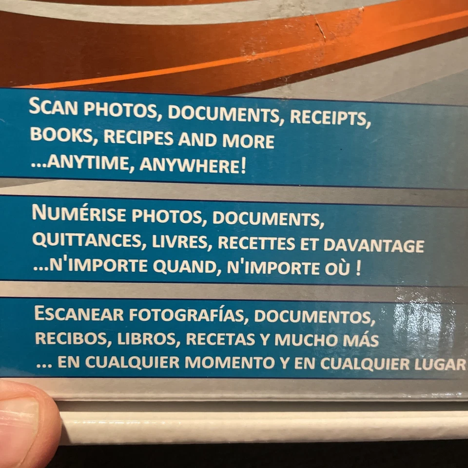 Pandigital Handheld Blue Wand Scanner - Complete With Cables & Install Disk - Image 3 of 4