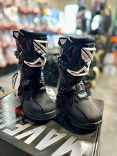 Youth Fly Racing Maverik Boots Size 4