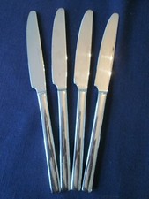 SET 4 DINNER KNIVES Vintage ONE stainless: 18-10 quality: LOVELY