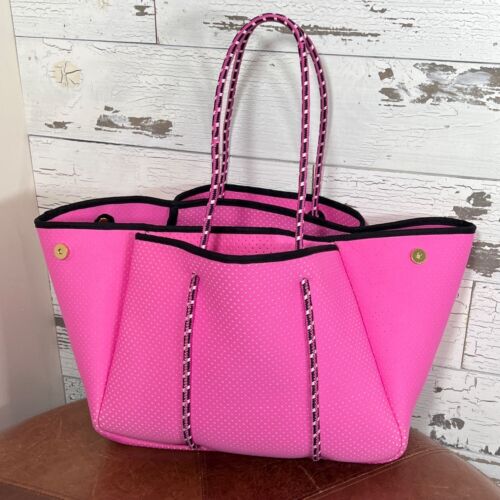 ANNABEL INGALL Sporty Spice Tote Neon Pink OS EUC - Picture 2 of 10