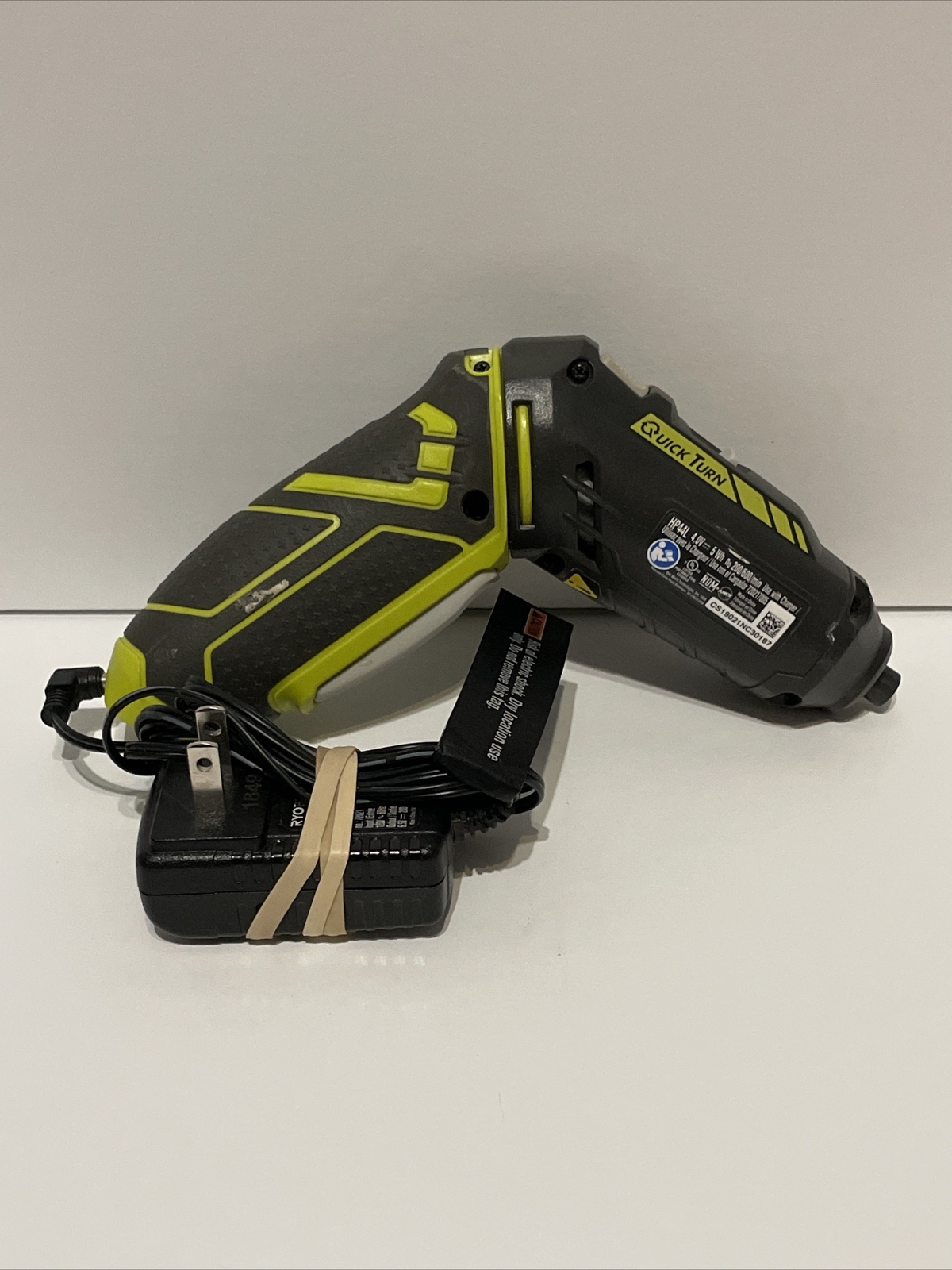 Ryobi QuickTurn 4Volt LithiumIon 1/4" Cordless Screwdriver 2speed