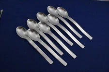 SATIN "WAVE"OVAL SOUP SPOONS SET OF 8, 18-10 STAINLESS STEEL FLATWARE  SPLENDIDE