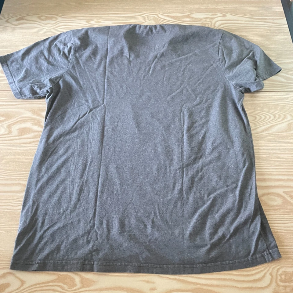 Camiseta Avengers XXL Para Hombre 2XL Gris 23" Pit-to-Pit Cuello Redondo Manga Corta Películas Foto 3 de 4