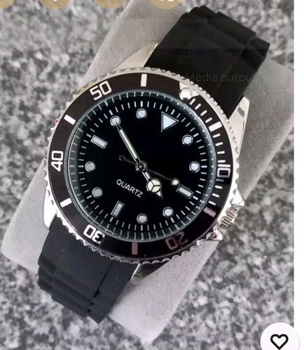 NEW TPW WATCH PC21S Seiko Movement 40mm Black Bezel Rubber Strap FREE POSTAGE. - 第 1/1 張圖片