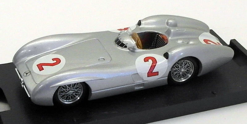 Brumm 1/43 Scale R325B - Mercedes W196C GP Gran Bretogna 1954 - #2 K.Kling - Image 2 of 4