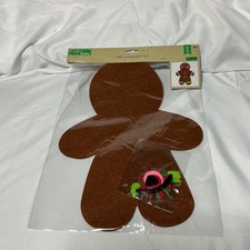 6 Crafters Square DIY Gingerbread Felt Ornament Kit 14  tall by 11  wide NEW