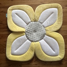 Blooming Bath Lotus Shaped Baby Bath - Gray/Light Yellow