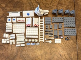 LEGO CITY: City Starter Set 60023 Complete With Instructions