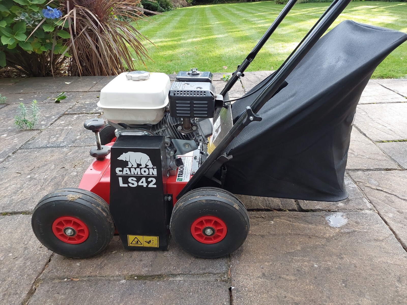 Camon LS52 Lawn Scarifier Spring Rake & Free Swinging Blades Honda