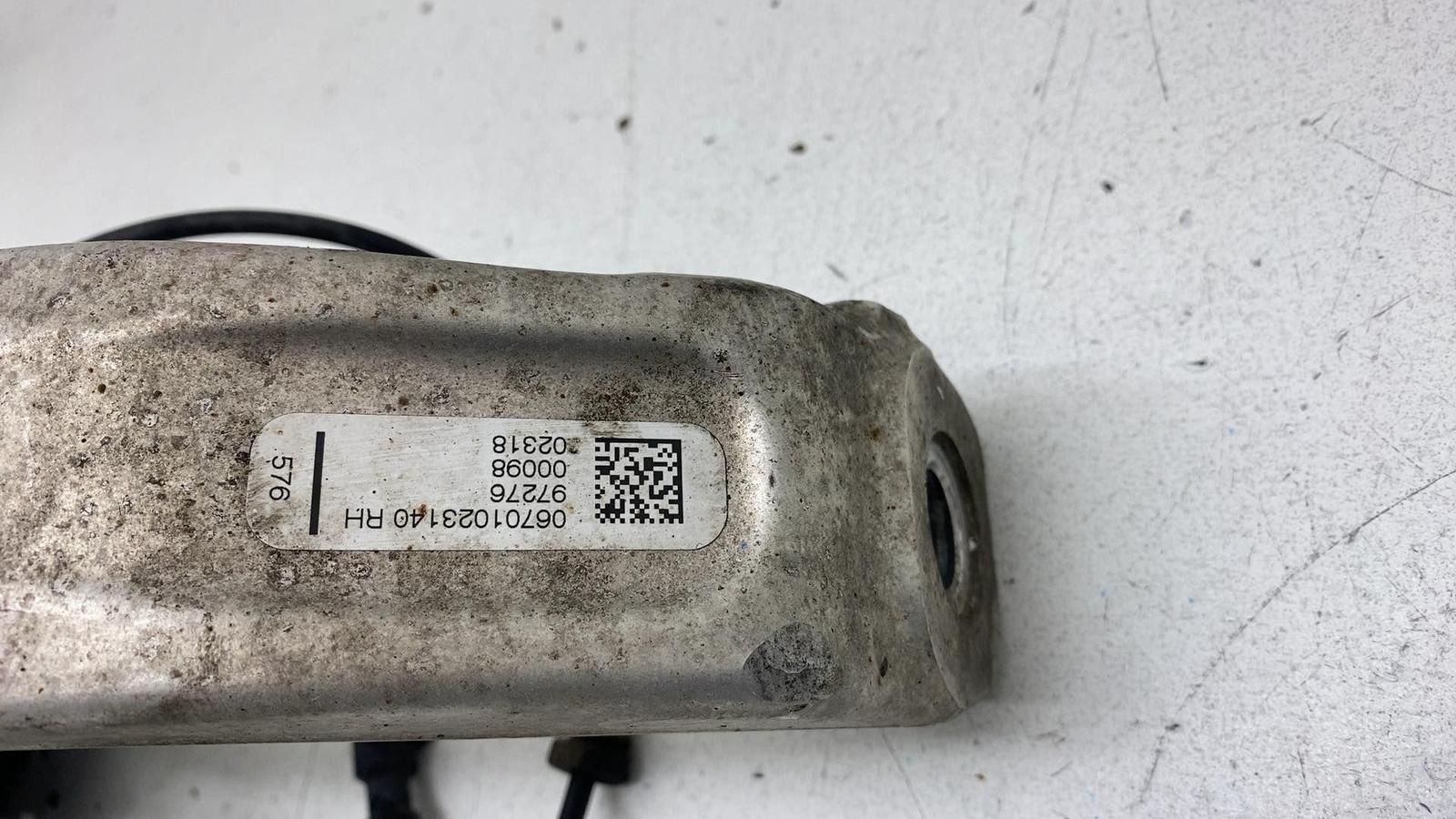 ⭕ 2017-2022 Maserati Levante Front Passenger Spindle Knuckle Right AWD 670032052
