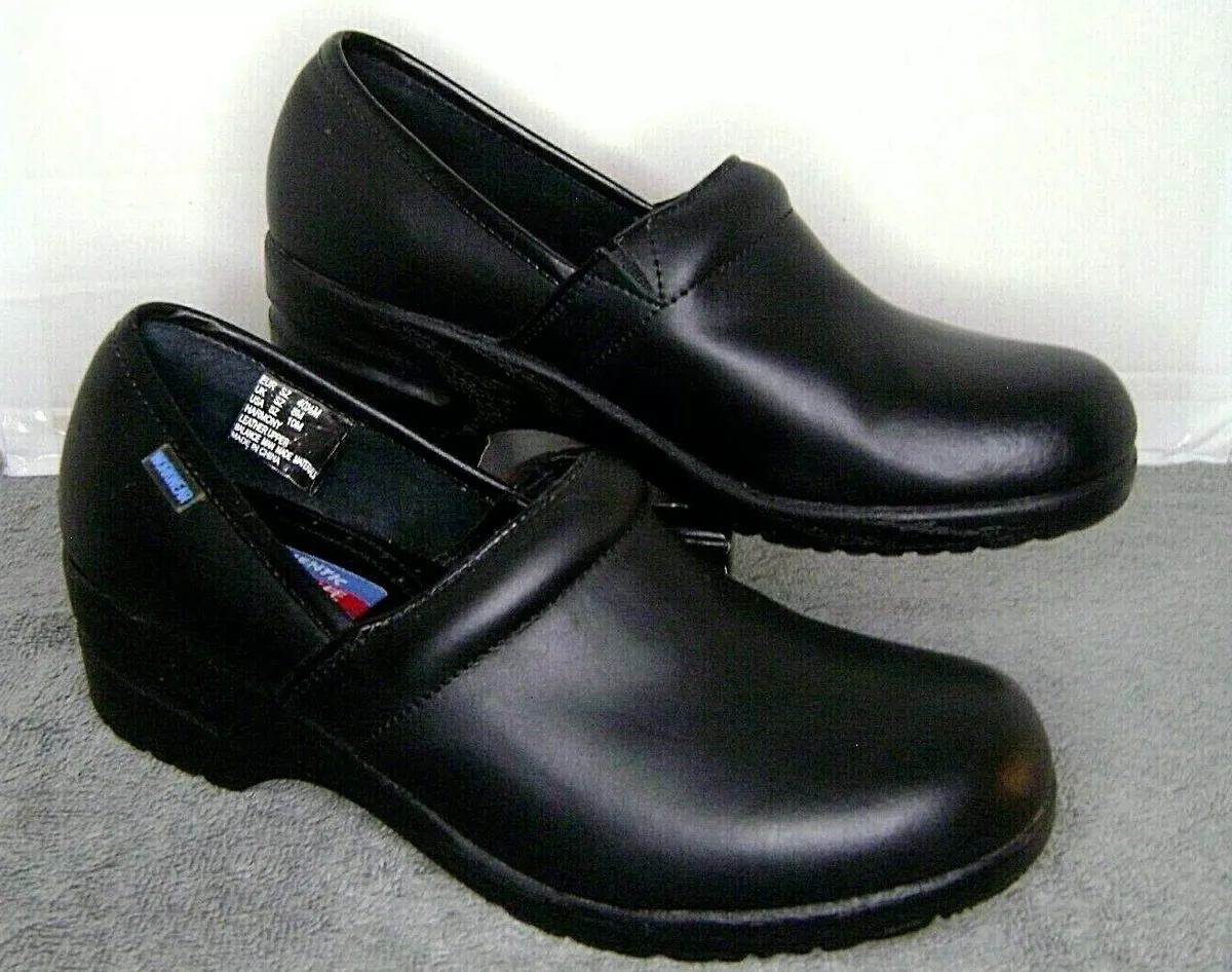 Black leather nursing sale shoes