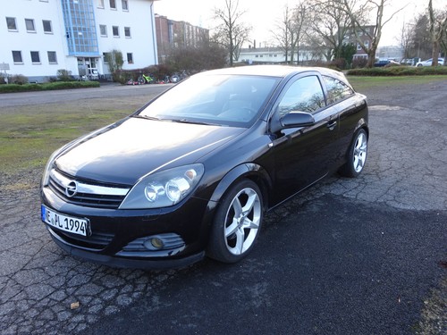 Opel Astra GTC 2.0 Turbo Sport 125kW / Zahnriemen neu
