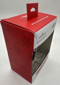 Hallmark NINTENDO NES Gaming Controller 2024 Christmas Tree Ornament NEW IN BOX