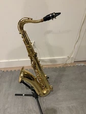 Yamaha Y62 Pro Tenor Saxophone with Hard Case Mouthpiece