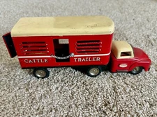 VINTAGE SSS JAPAN 9" TIN FRICTION TRACTOR TRAILER CATTLE LIVESTOCK TRUCK