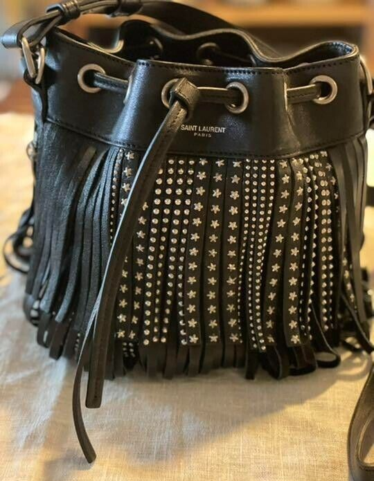 Mini borsa a tracolla Yves Saint Laurent pelle nera borchie stella vintage rara come nuova