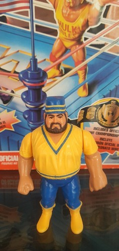 Hasbro 1990 WWF/WWE Series 1 Akeem wrestling figur...