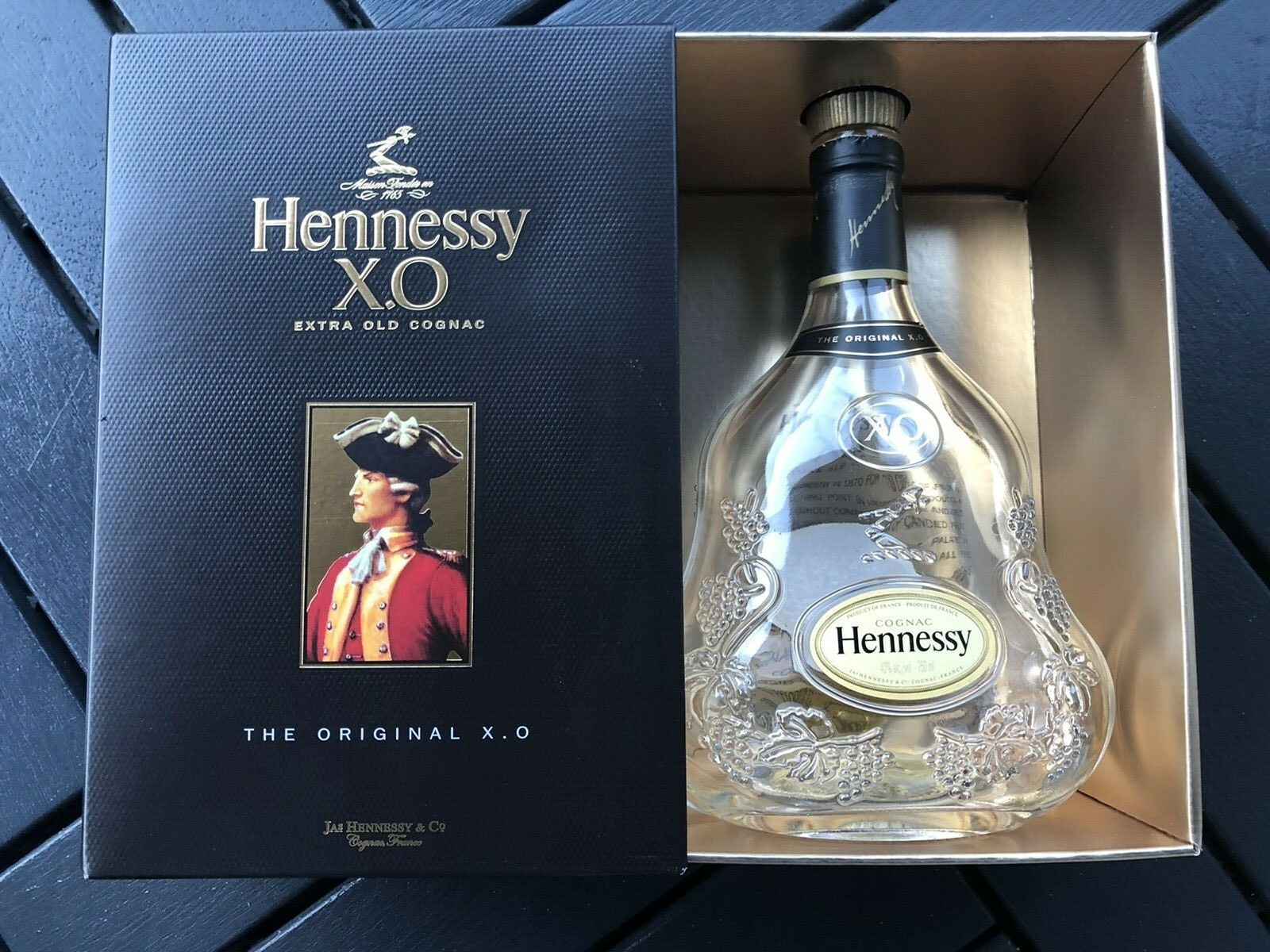 Hennessy XO Cognac Holidays Gift Box - Cognac Hennessy