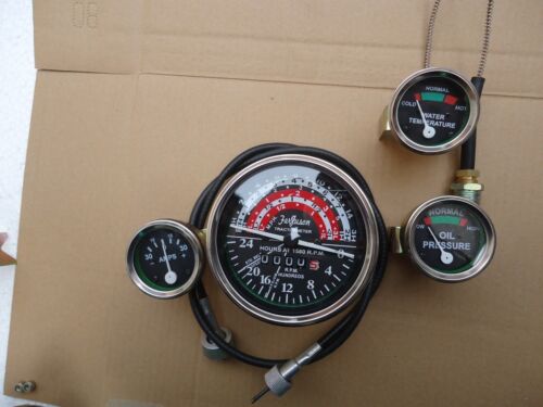 Massey Ferguson Gauges Speedometer Cable Fitting MF35 MF50 MF65 MF135, 150 - Foto 1 di 1
