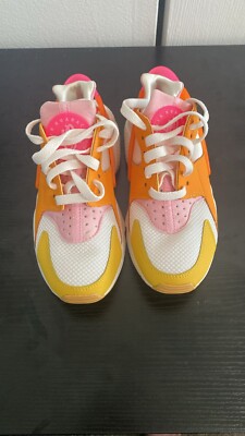 Girl's Nike Air Huarache (Size
