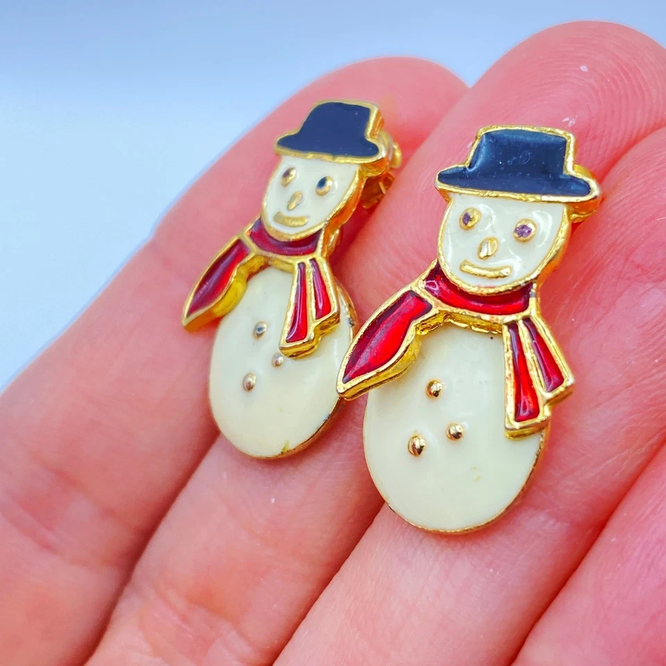 Pendientes Muñeco de Nieve Articulados Esmalte Crema AVON 1995 De Colección Bufanda Roja Sombrero Negro Foto 3 de 4