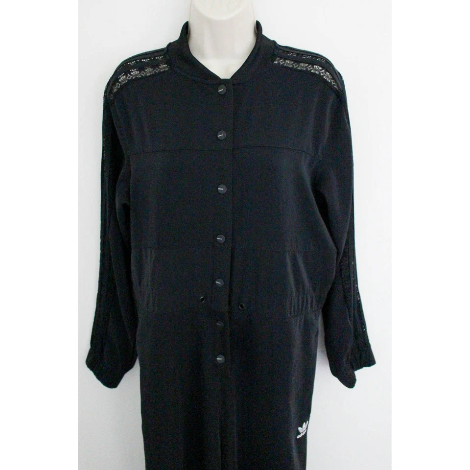 Macacão Adidas pequeno preto acabamento em renda 3 listras manga longa botões de pressão *FLAW - Imagem 2 de 4