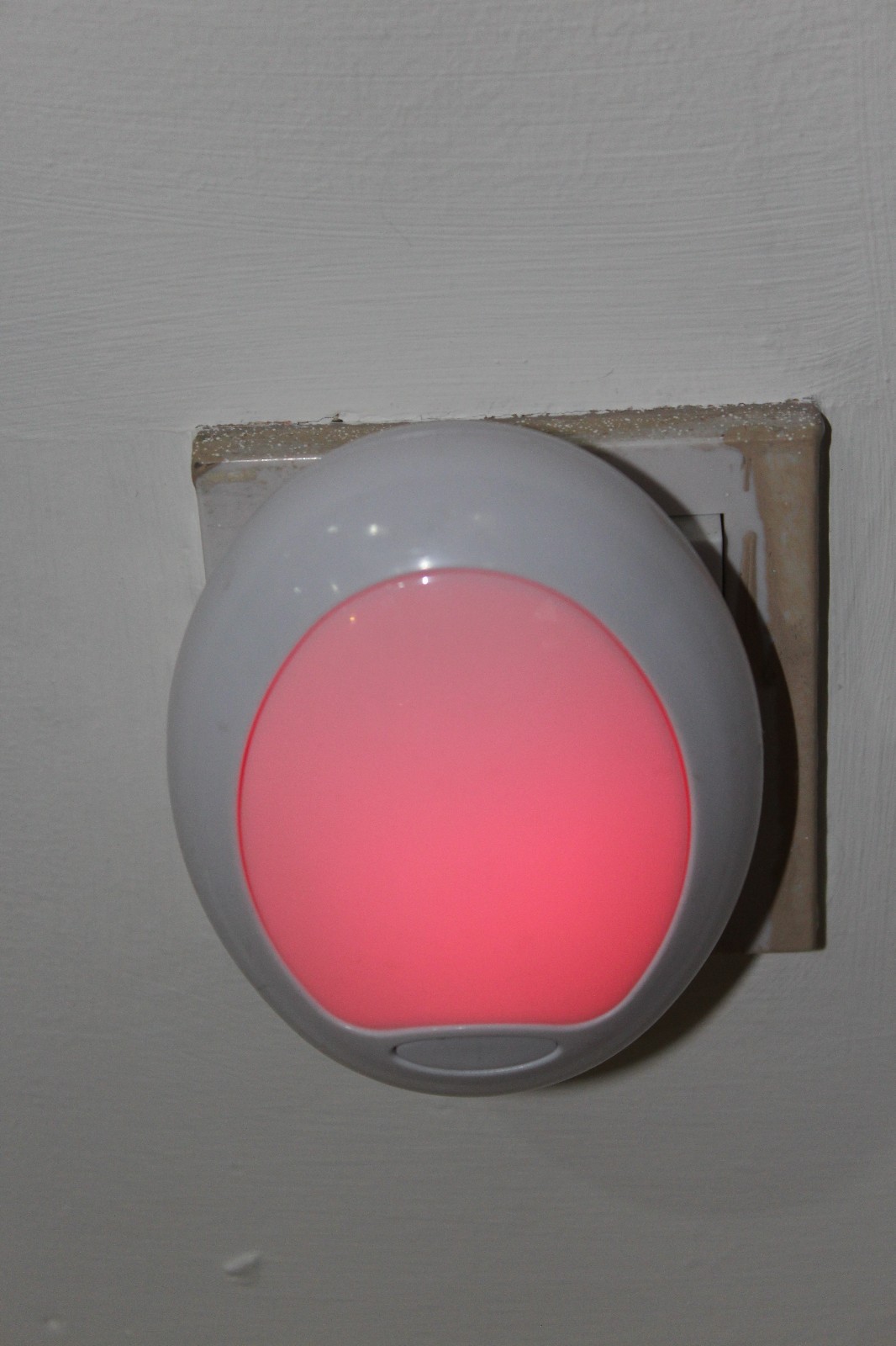 Homebase LED 0.3w Plugin Night Light RGB Red/Green/Blue fixed & changing colour eBay