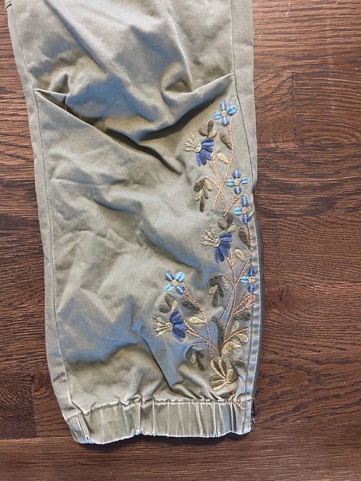 Sundance SZ 10 Embroidered Cargo Pants Olive Green Zip Ankle Joggers