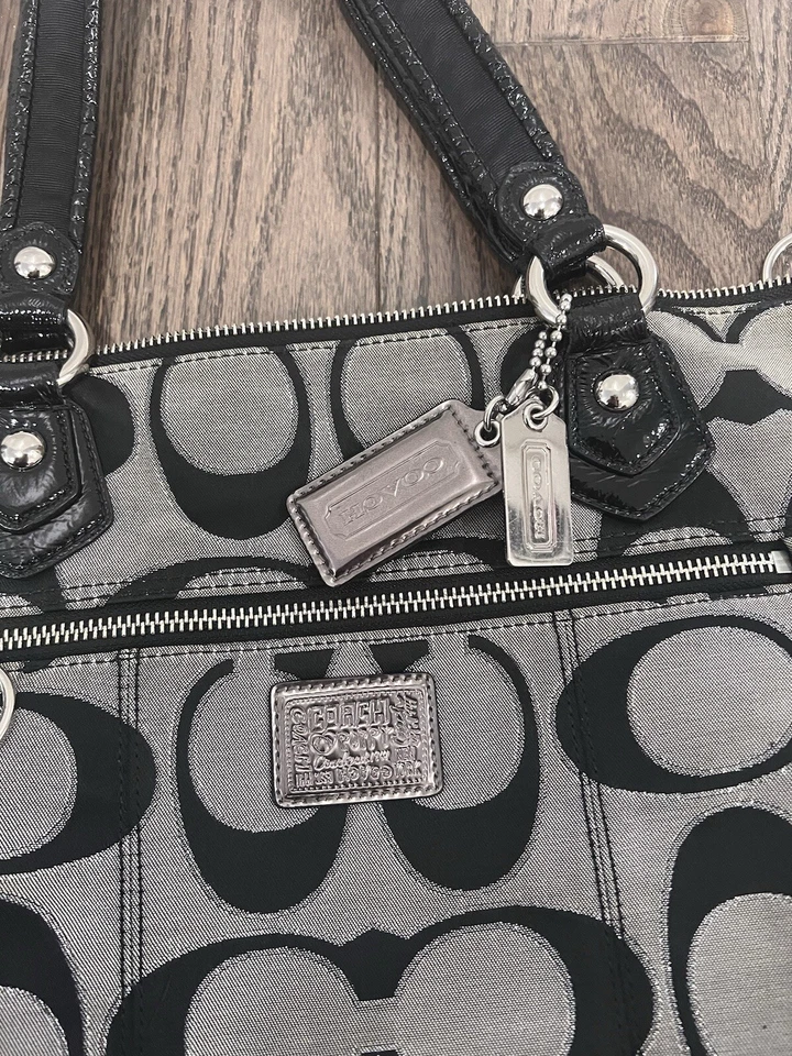 Auténtico bolso de hombro Coach grande amapola negro gris plata lona, cuero Foto 3 de 4
