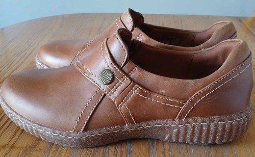 Clarks Caroline Pearl Brown Leather Loafers Walking Shoe women's size 8.5W